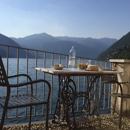 Waterfront Palazzo At Comolake Appartement Nesso